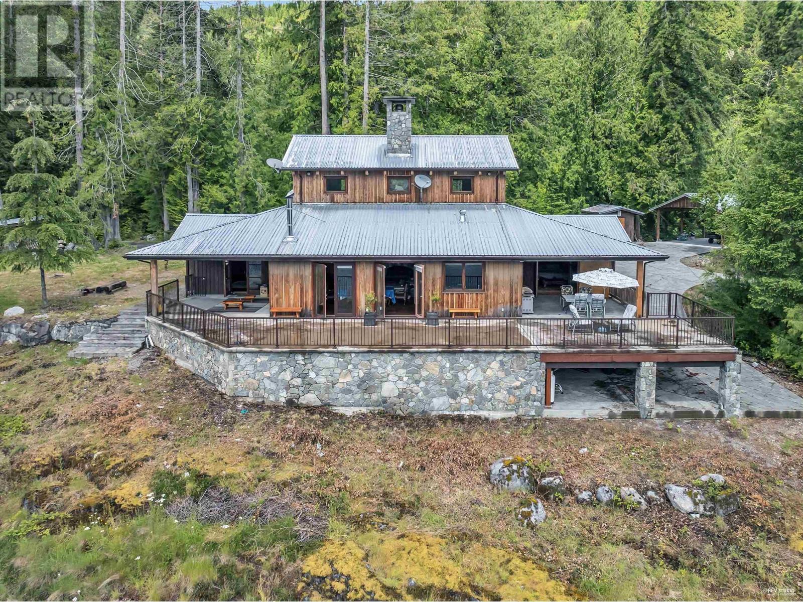 15781 EAST EGMONT SHORELINE