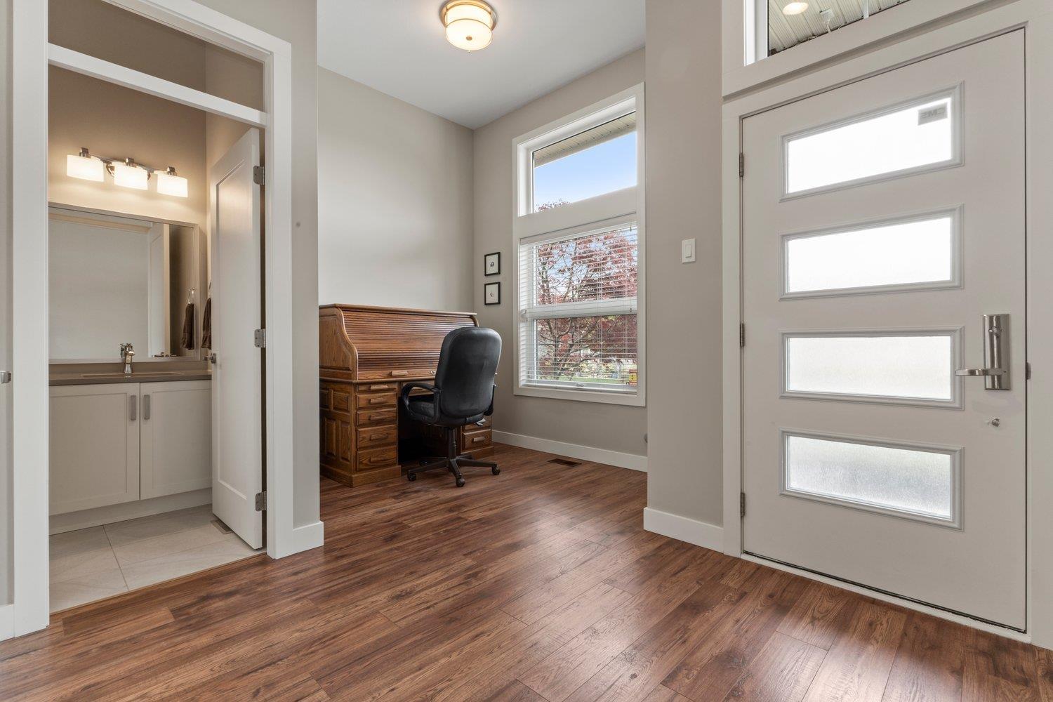 60 46110 THOMAS ROAD|Vedder Crossing