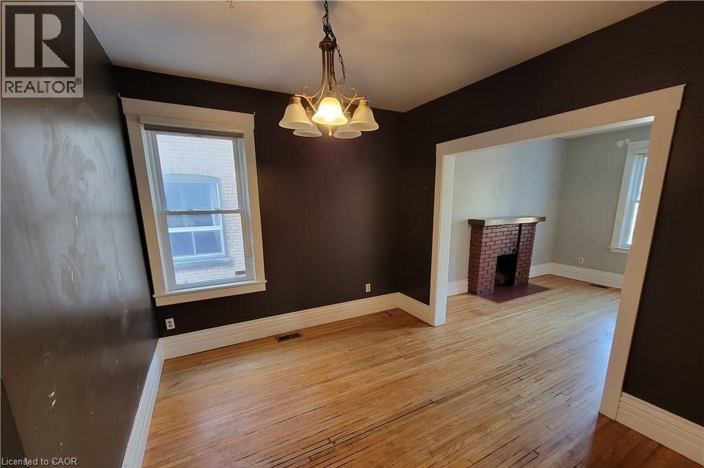 867 QUEENS Avenue Unit# A