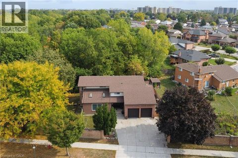 425 GREENHILL Avenue Hamilton ON L8K6P5