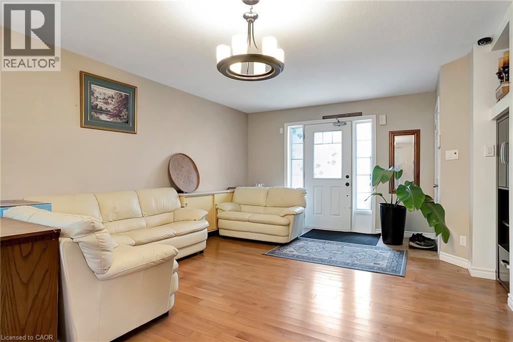 1392 DOON VILLAGE Road