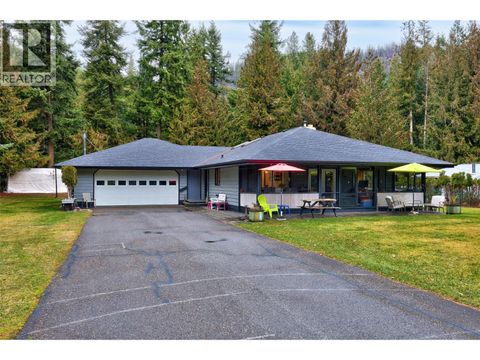 4061 Santa Road Scotch Creek BC V0E1M5