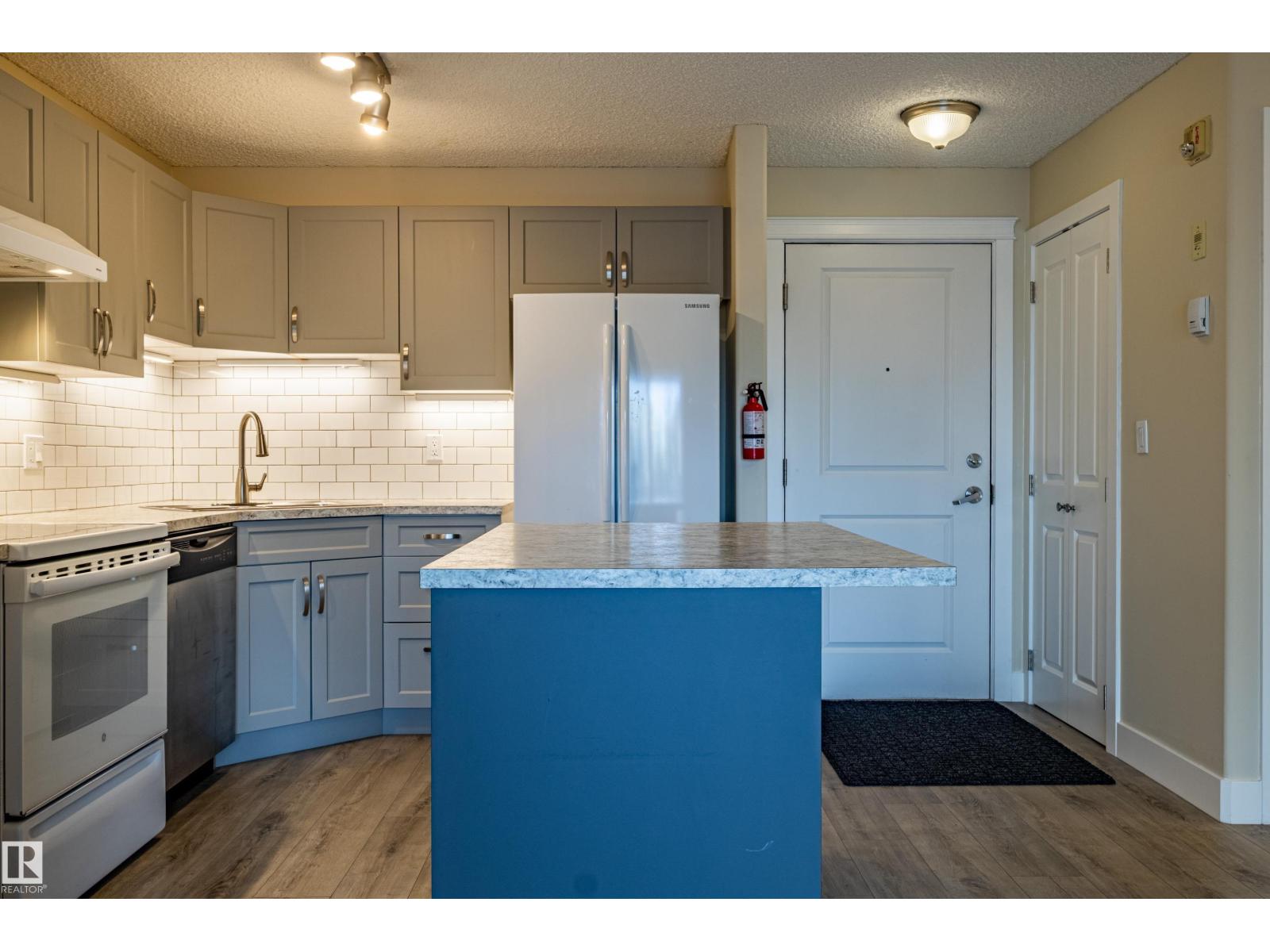 #227 10535 122 ST NW