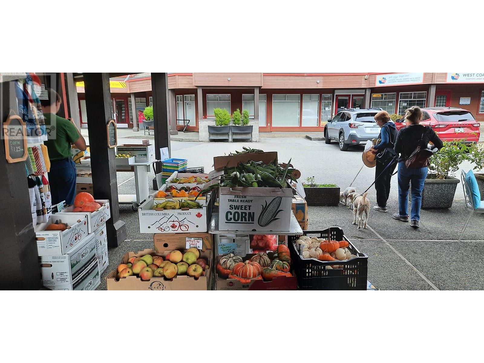 103A 3711 DELBROOK AVENUE