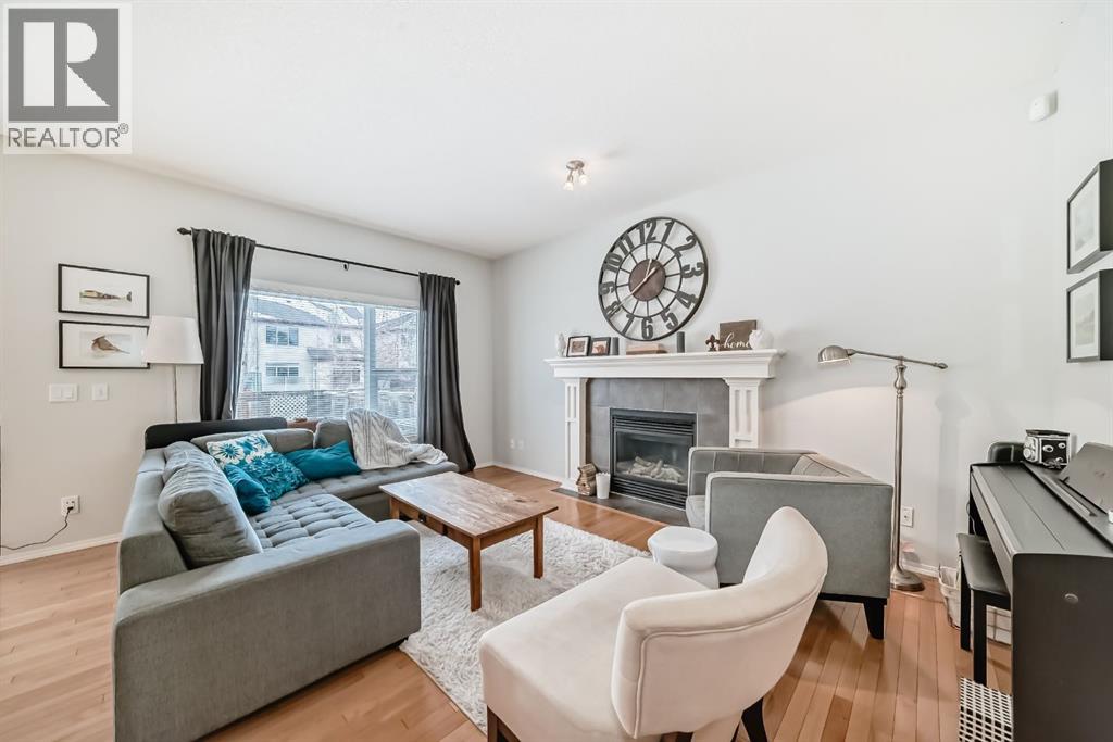 936 Copperfield Boulevard SE