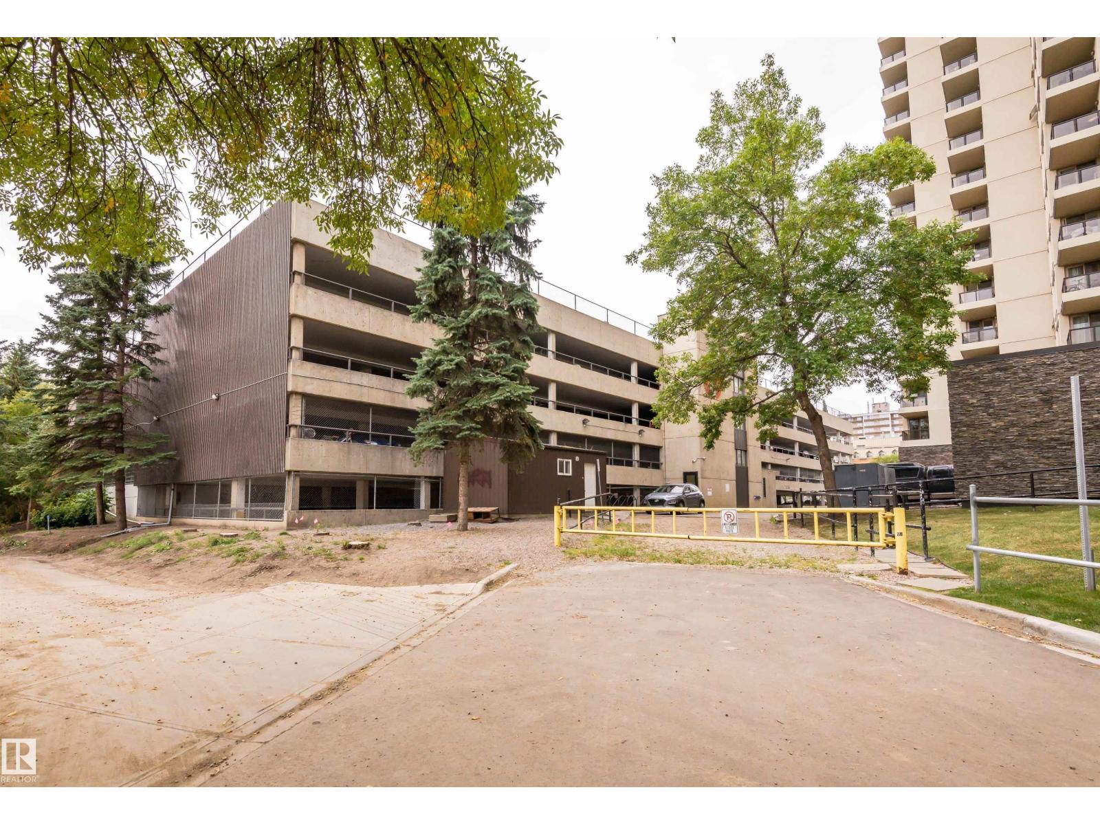 10149 SASKATCHEWAN DR NW