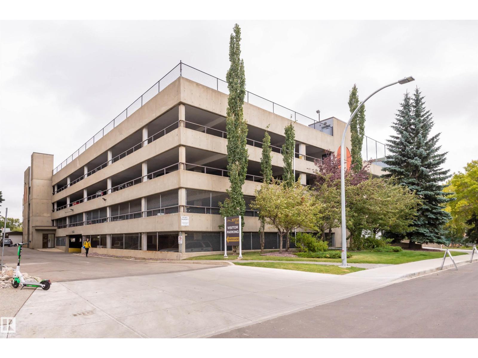 10149 SASKATCHEWAN DR NW