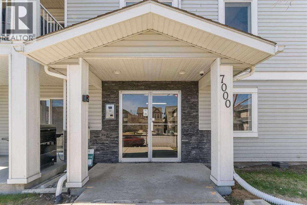 106, 7106 Valleyview Park SE