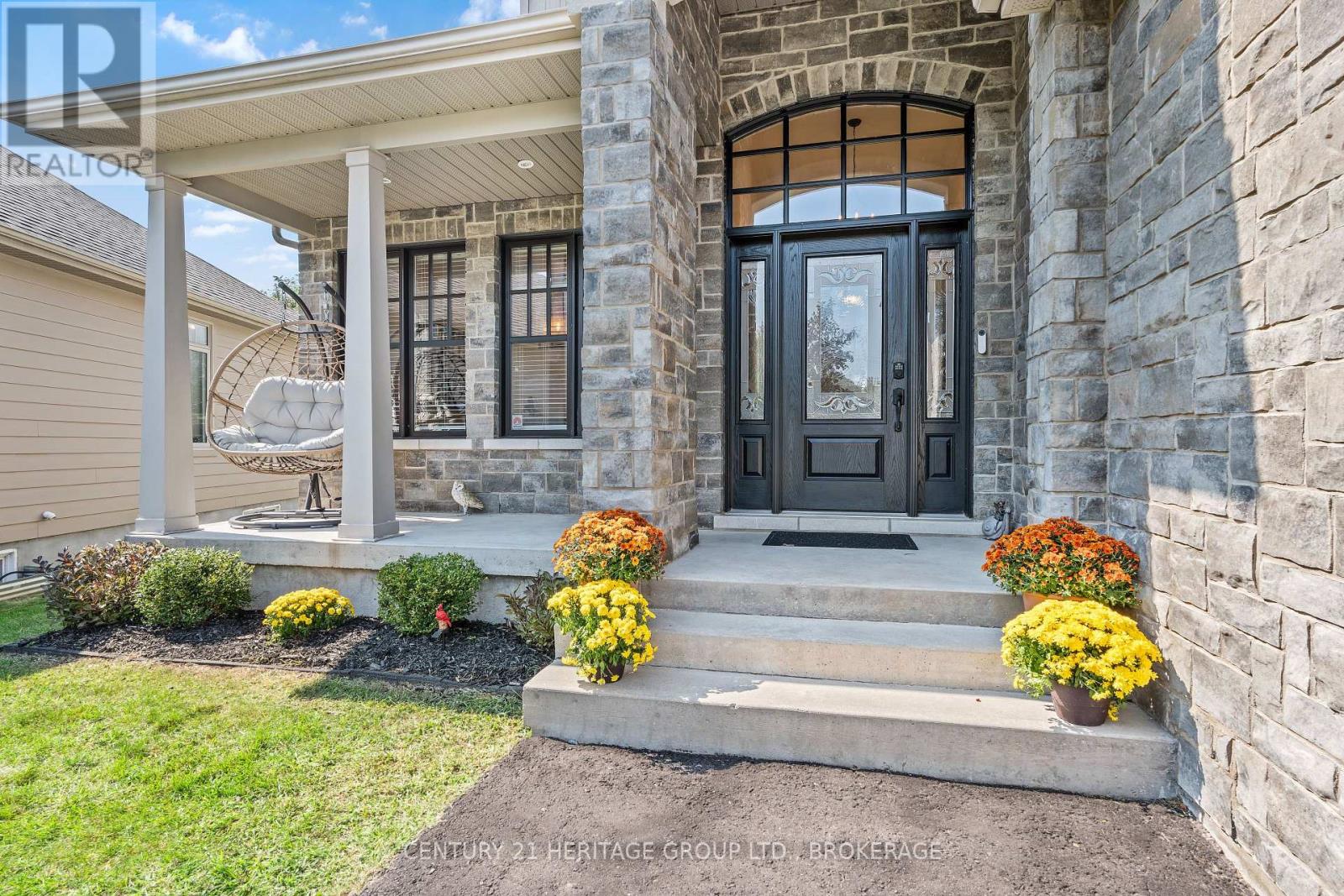 413 WESTGATE COURT