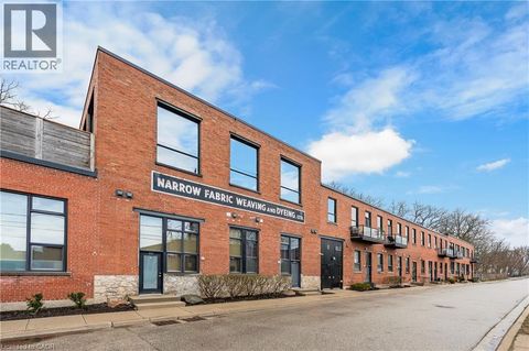 85 SPRUCE Street Unit# 212 Cambridge ON N1R4K4