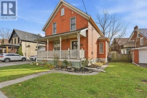 15 GLASGOW Street Kitchener ON N2G2G5