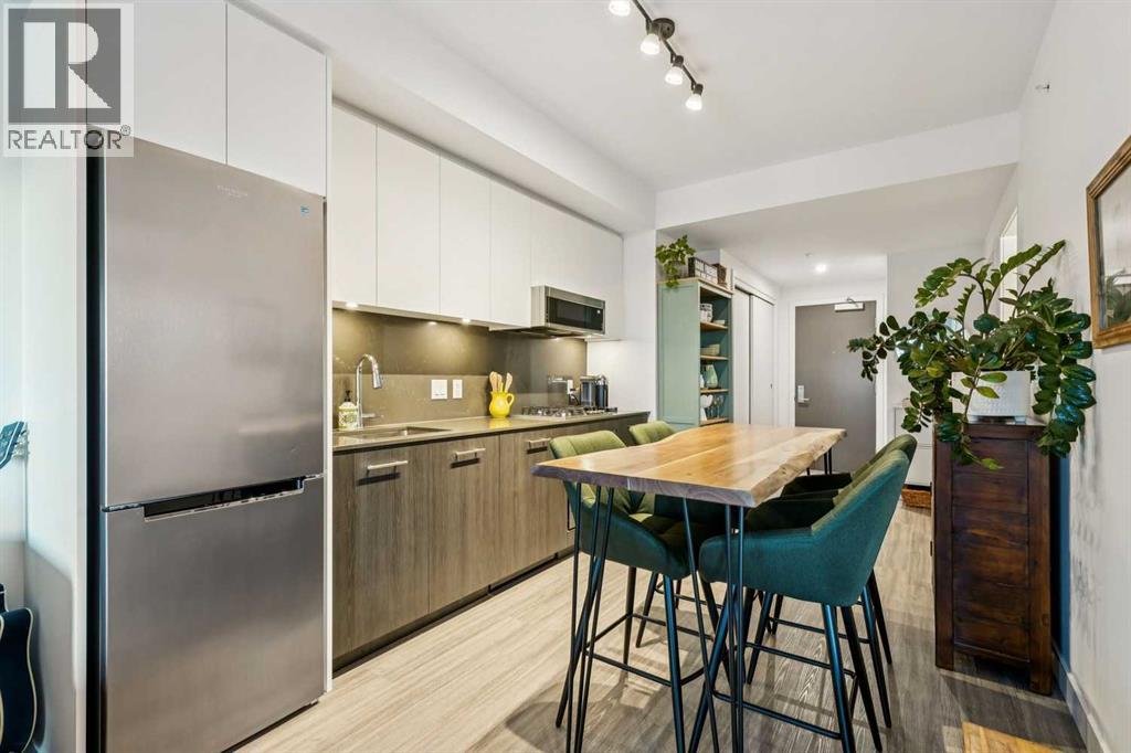 210, 730 2 Avenue SW