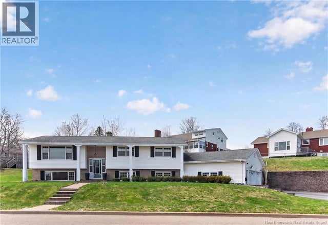 216 Westmount Boulevard