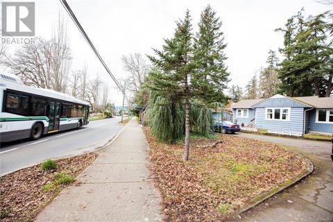 4567 West Saanich Rd Saanich BC V8Z3G6