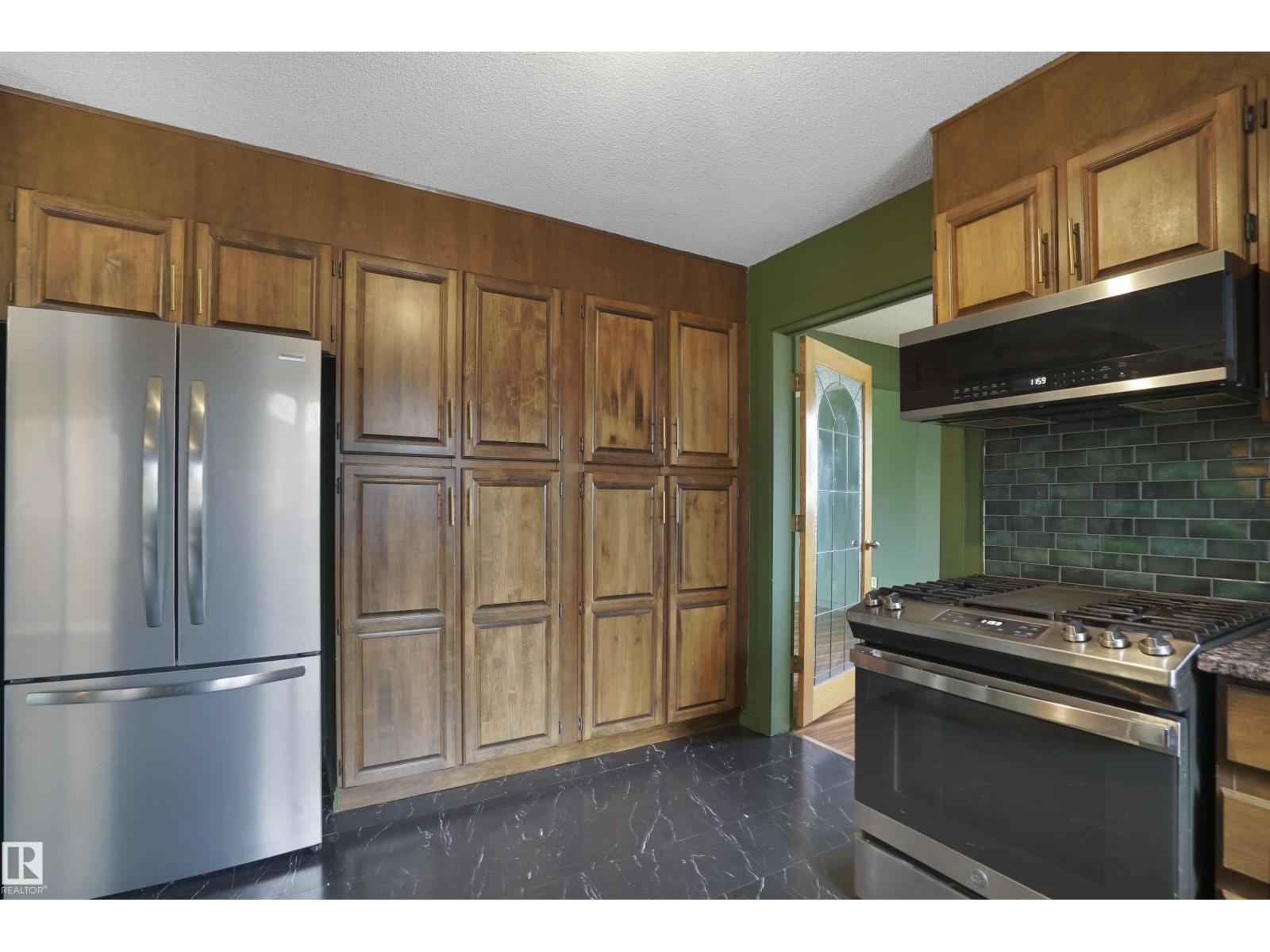 15447 103 ST NW