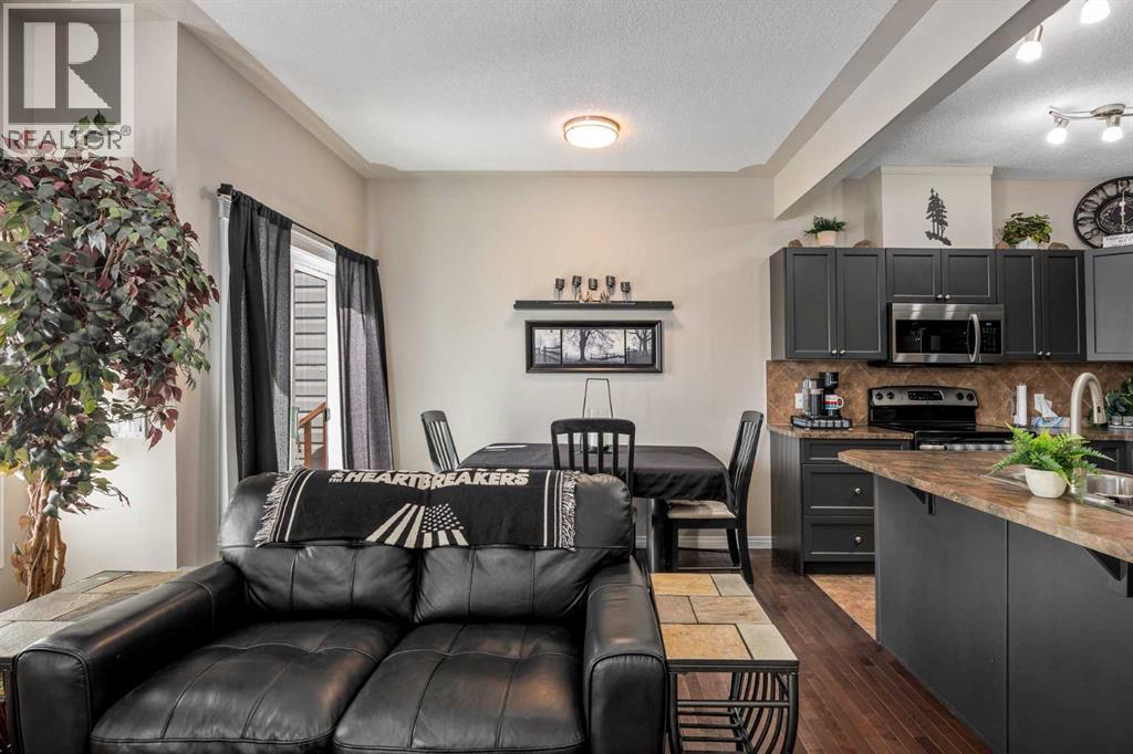 604, 620 Luxstone Landing SW