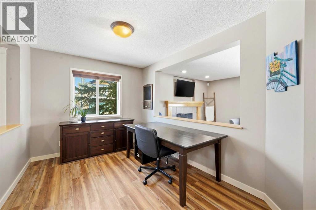 101 Cougarstone Manor SW