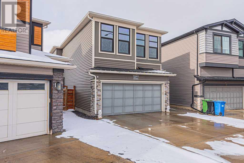 29 Howse Terrace NE