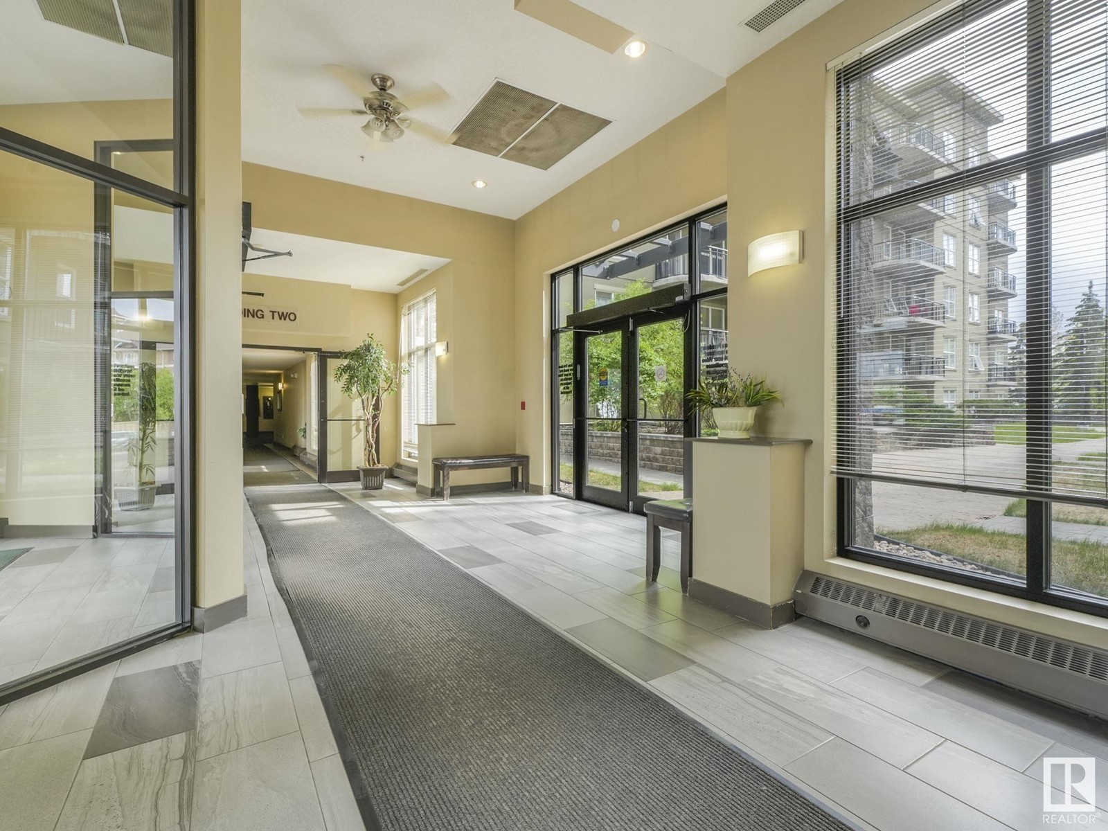 #2-116 4245 139 AV NW