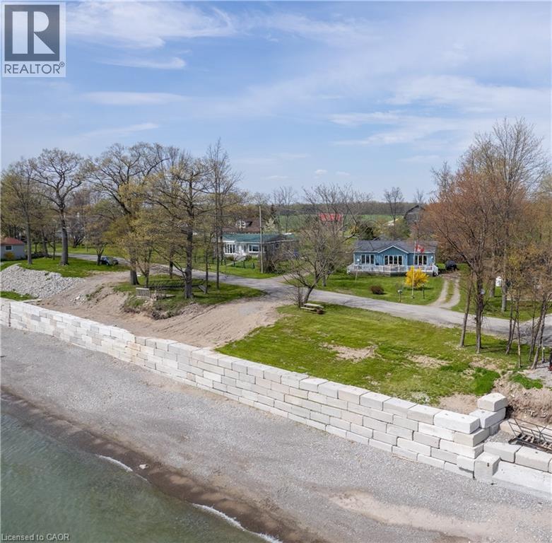 557 EDGEWATER Place
