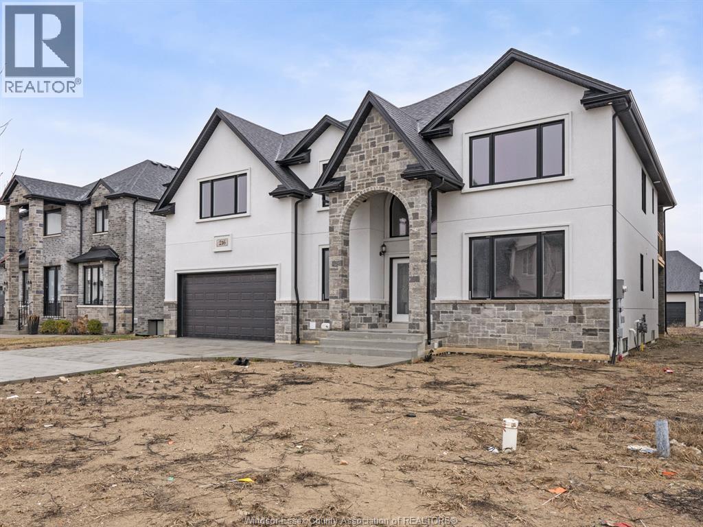 216 Cowan COURT
