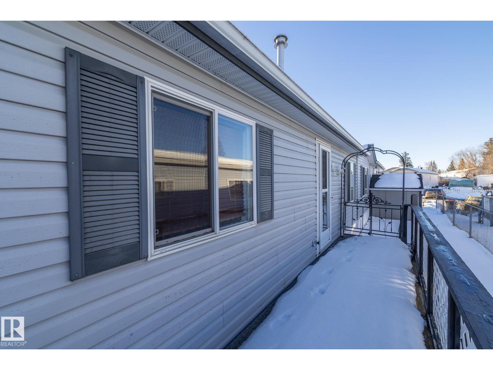 #993 53222 Range Road 272