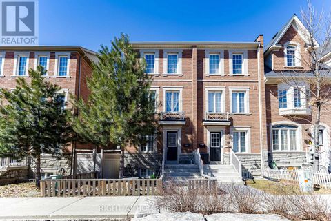 46 ODOARDO DI SANTO CIRCLE Toronto (Downsview-Roding-CFB) ON M3L0E7