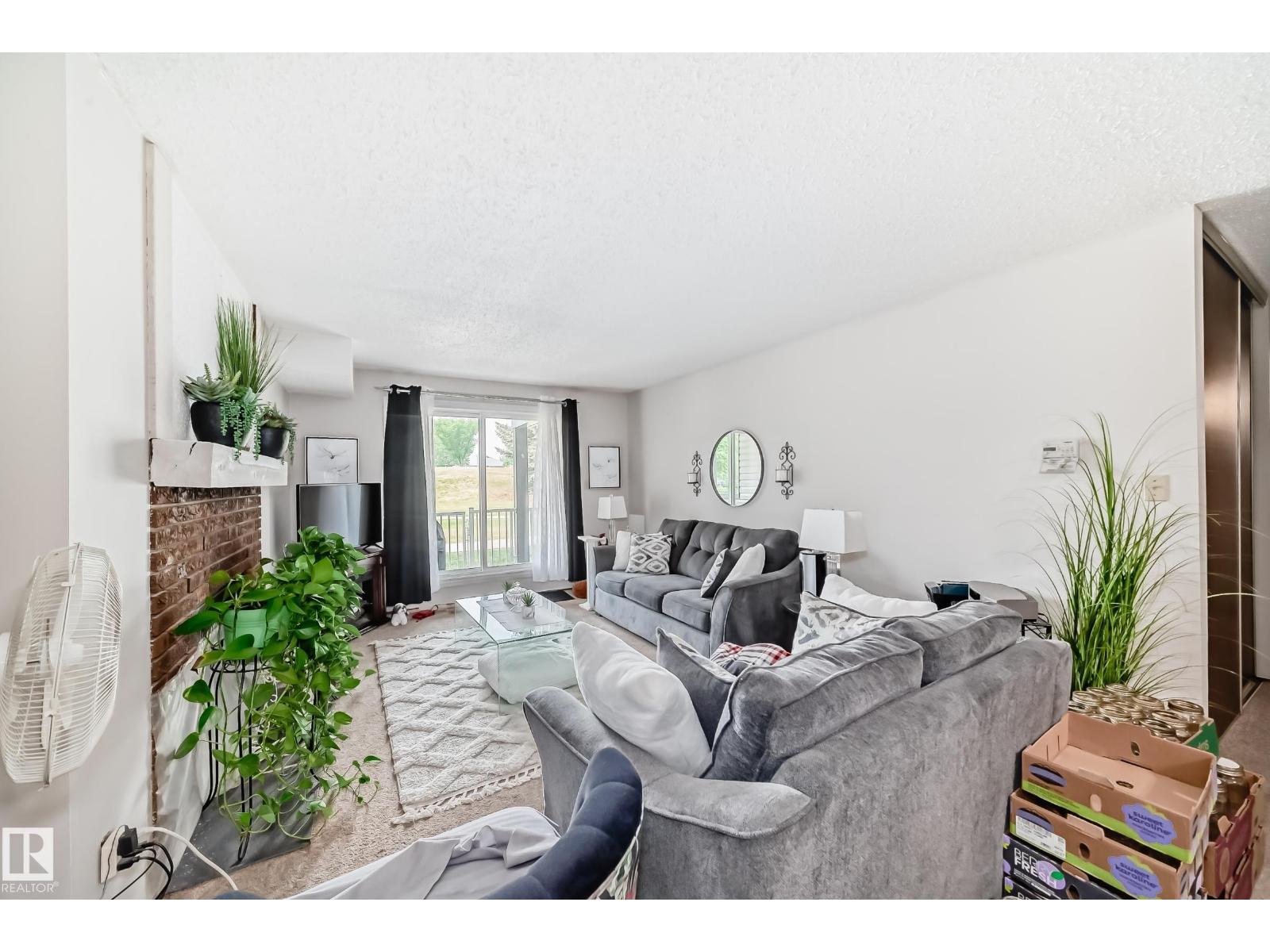 #105 6212 180 ST NW