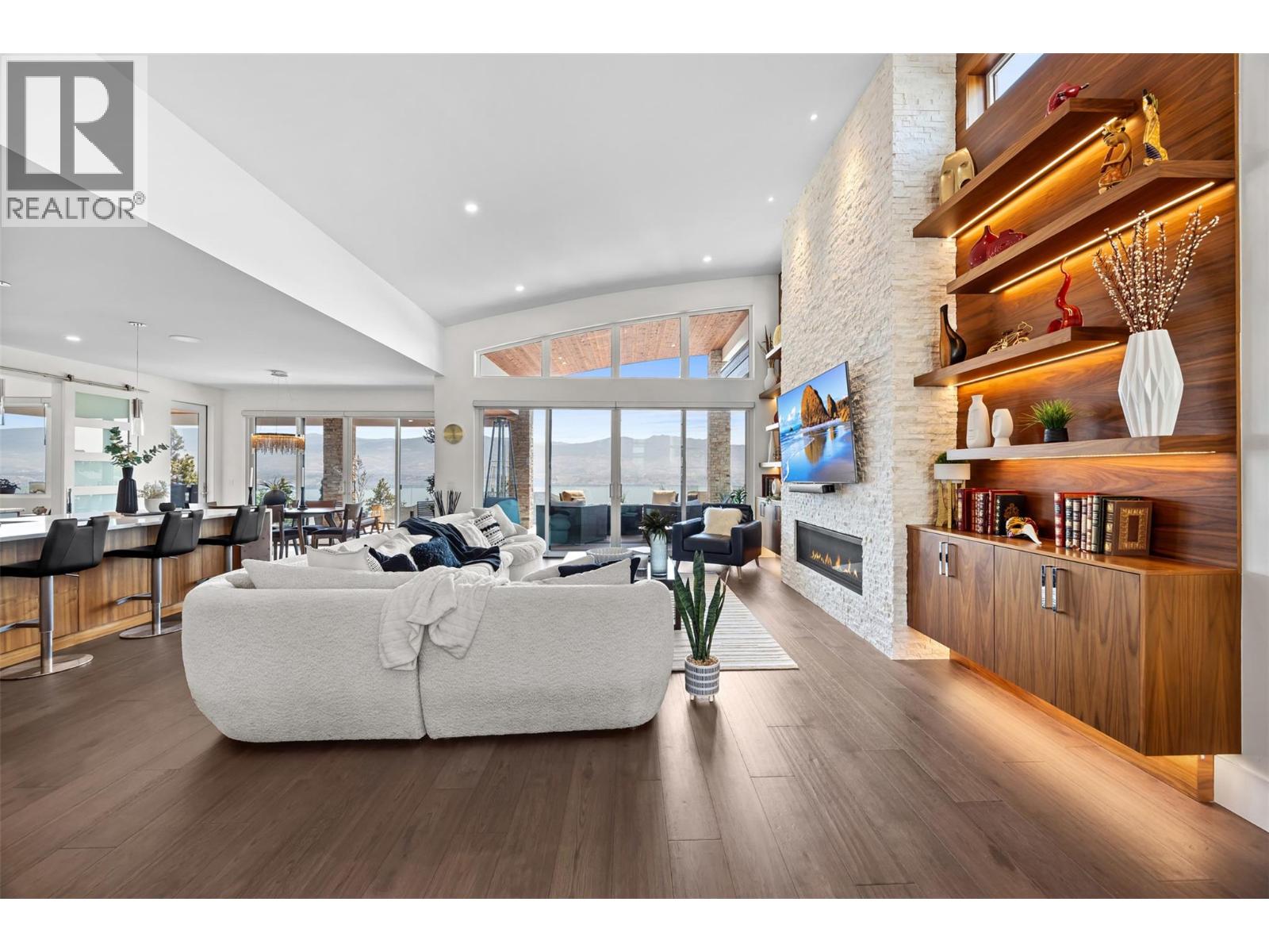 1443 Vineyard Drive