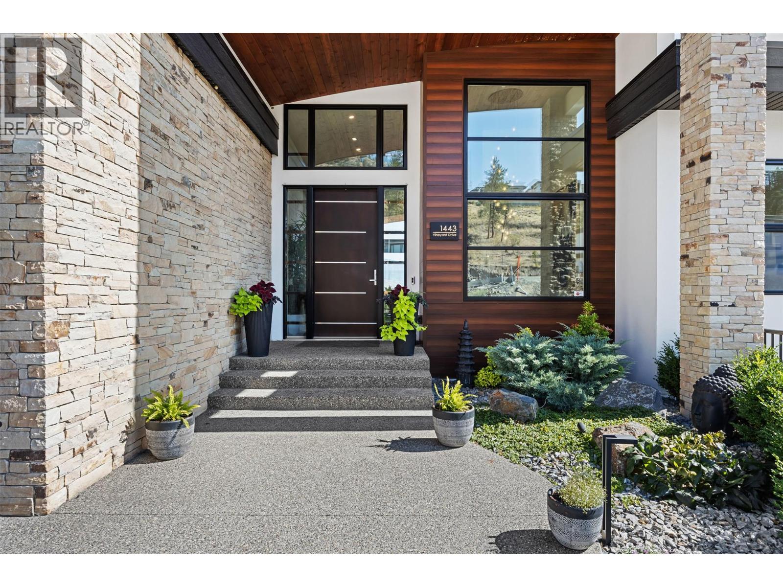 1443 Vineyard Drive