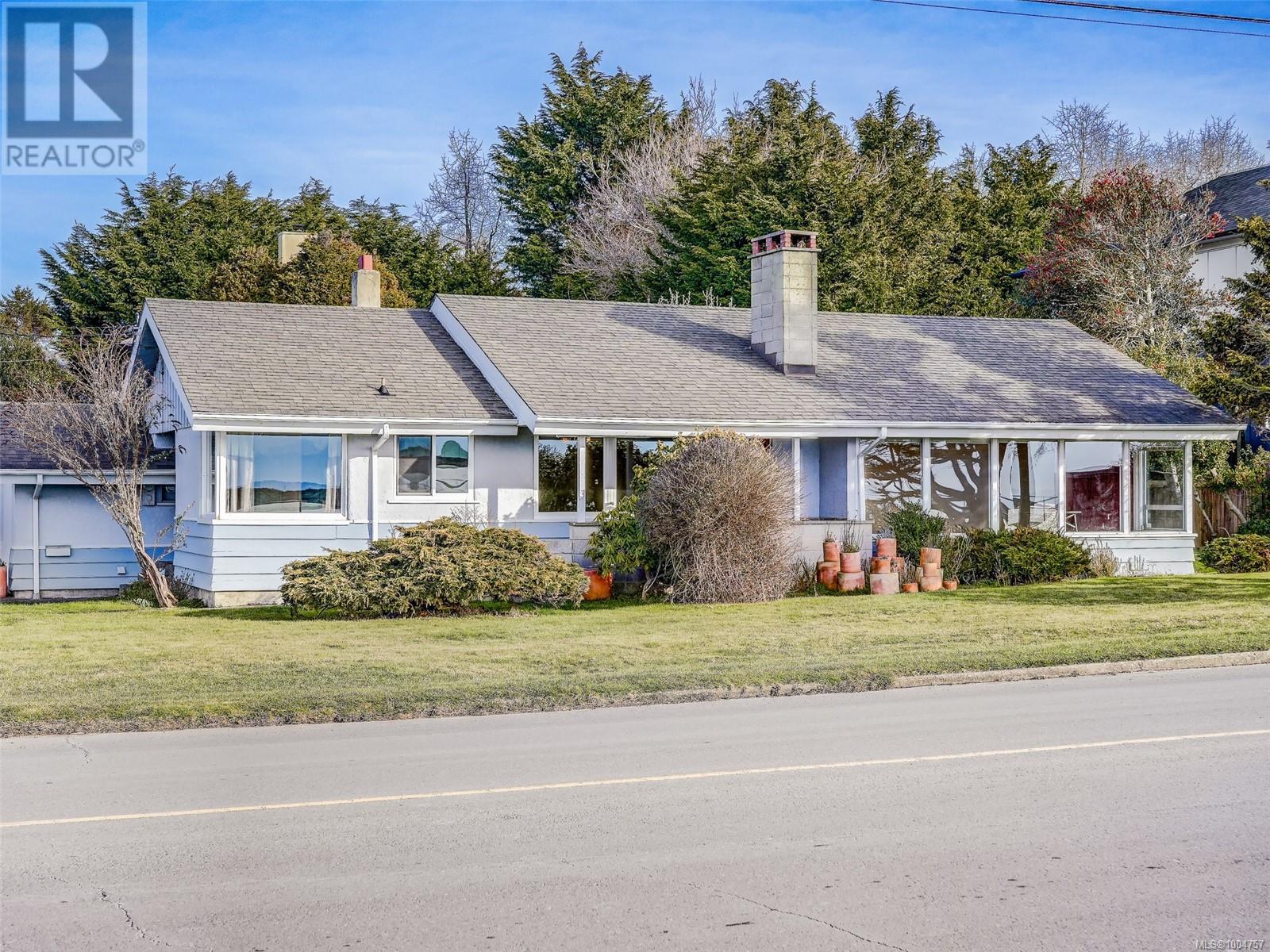 406 Beach Dr