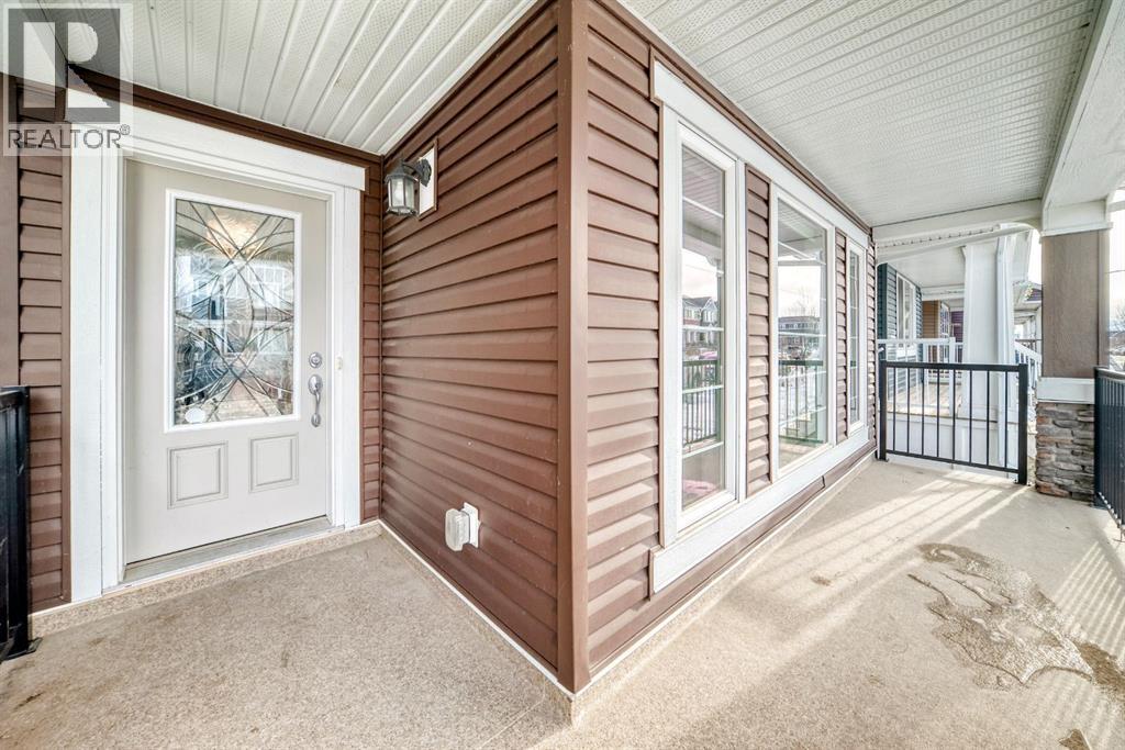 36 Red Embers Row NE