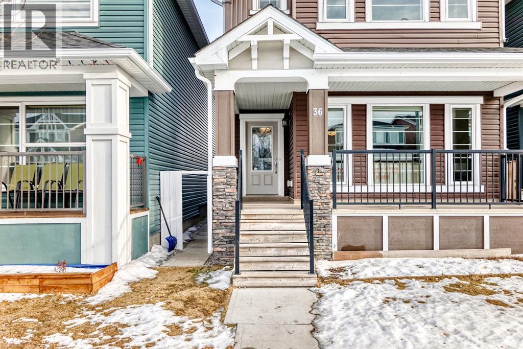 36 Red Embers Row NE