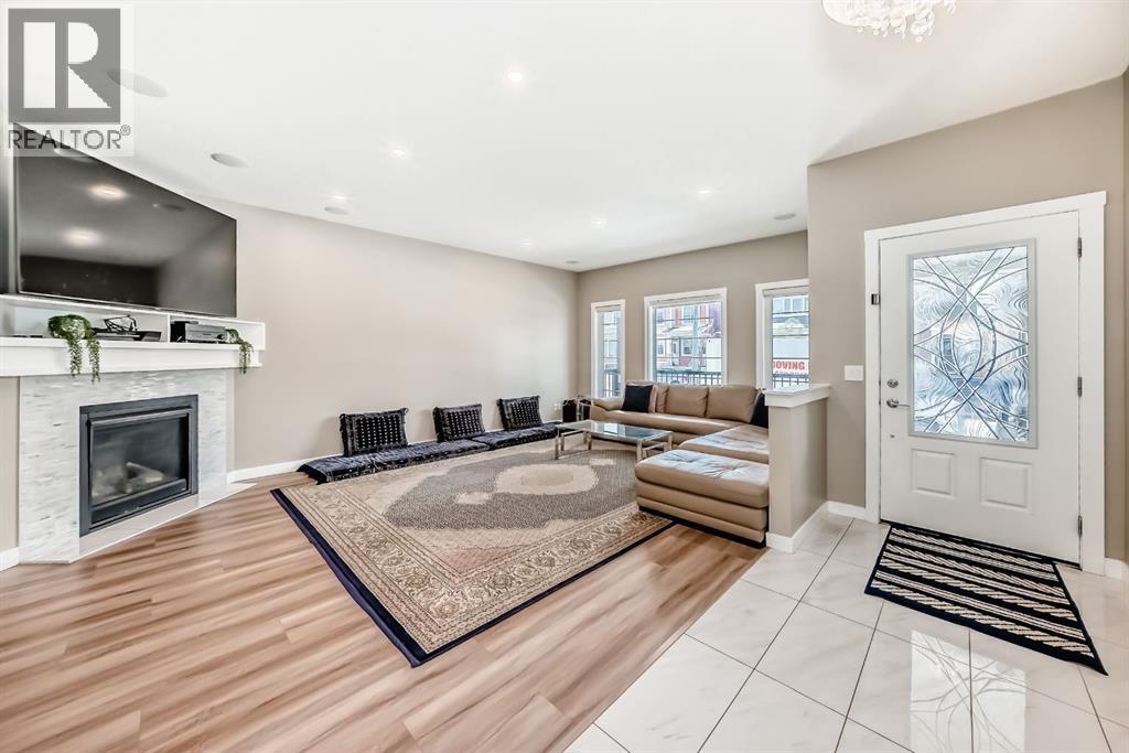 36 Red Embers Row NE