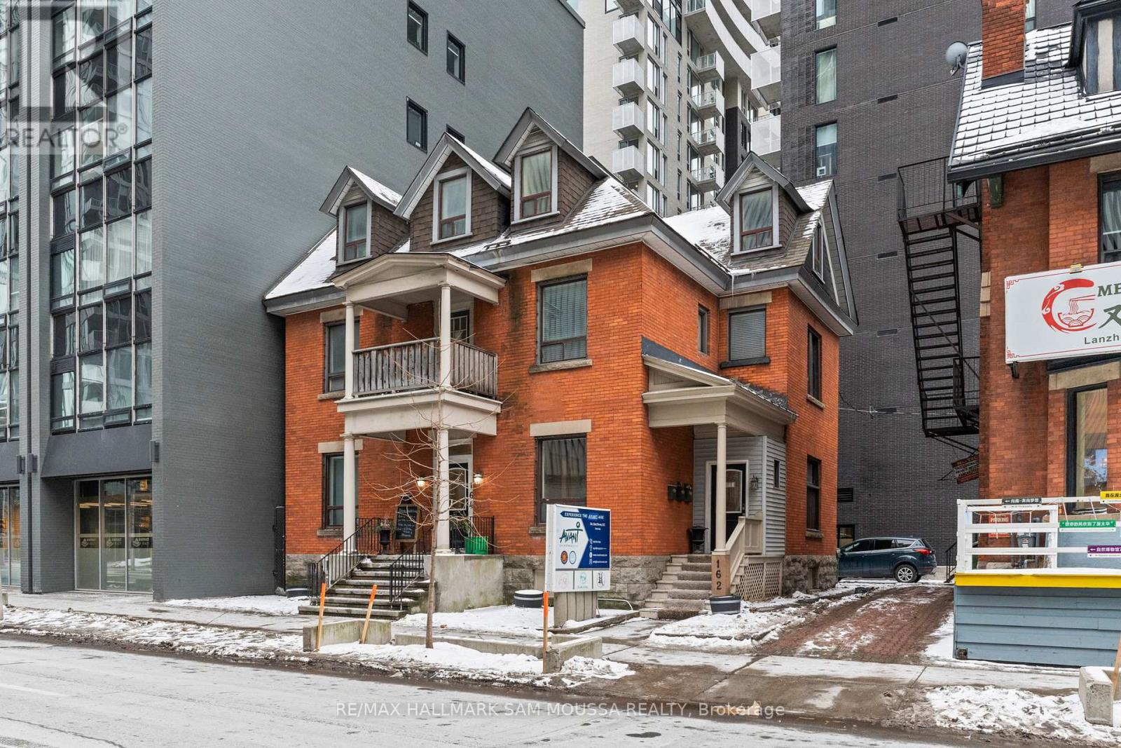 3 - 162-164 METCALFE STREET