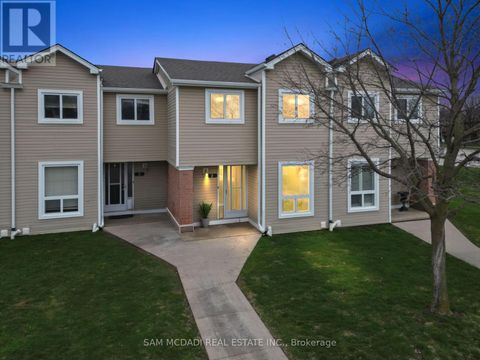 2 - 160 RITTENHOUSE ROAD Kitchener ON N2E3E9