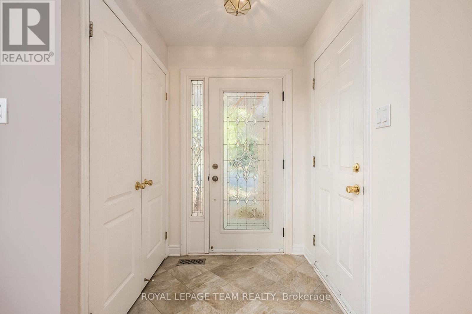 239 MARKLAND CRESCENT