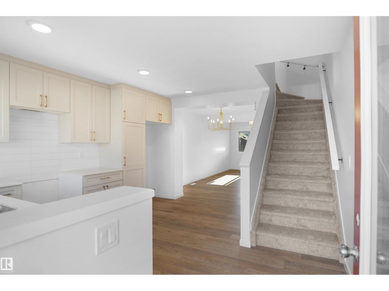 2103 210 ST NW