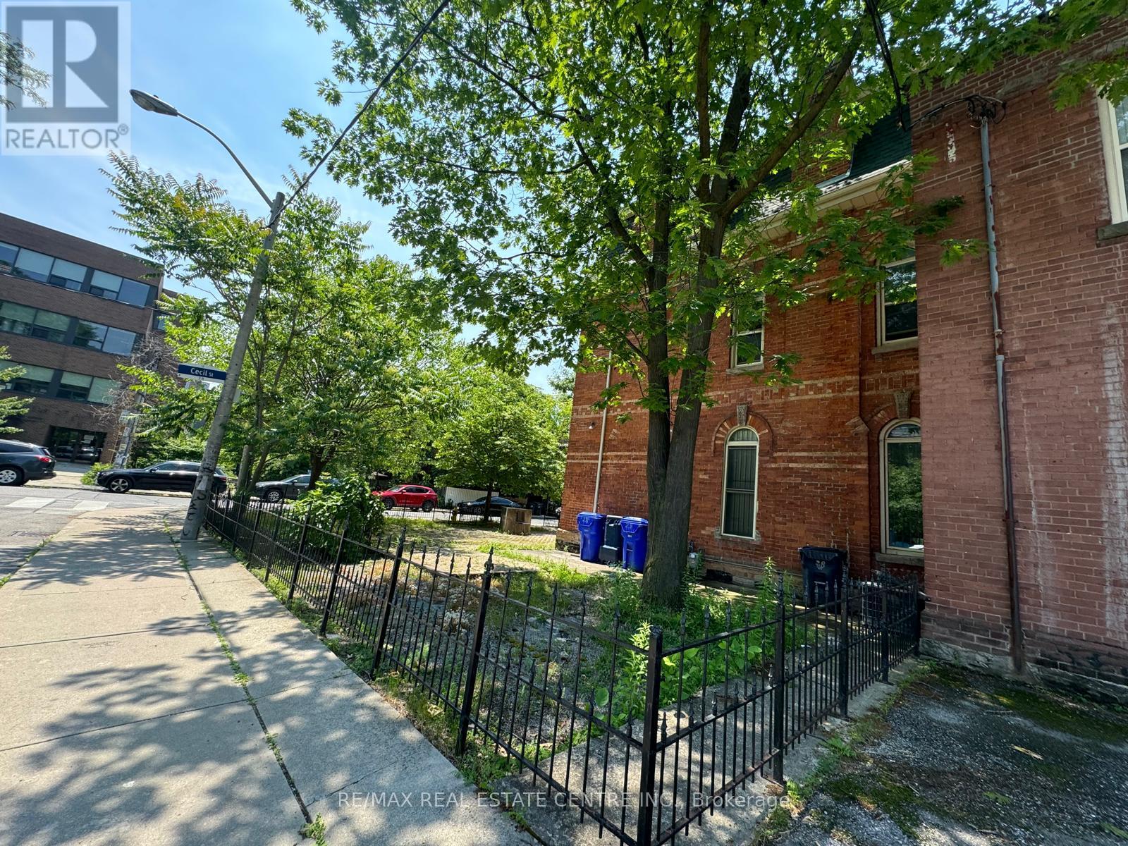 28 CECIL STREET