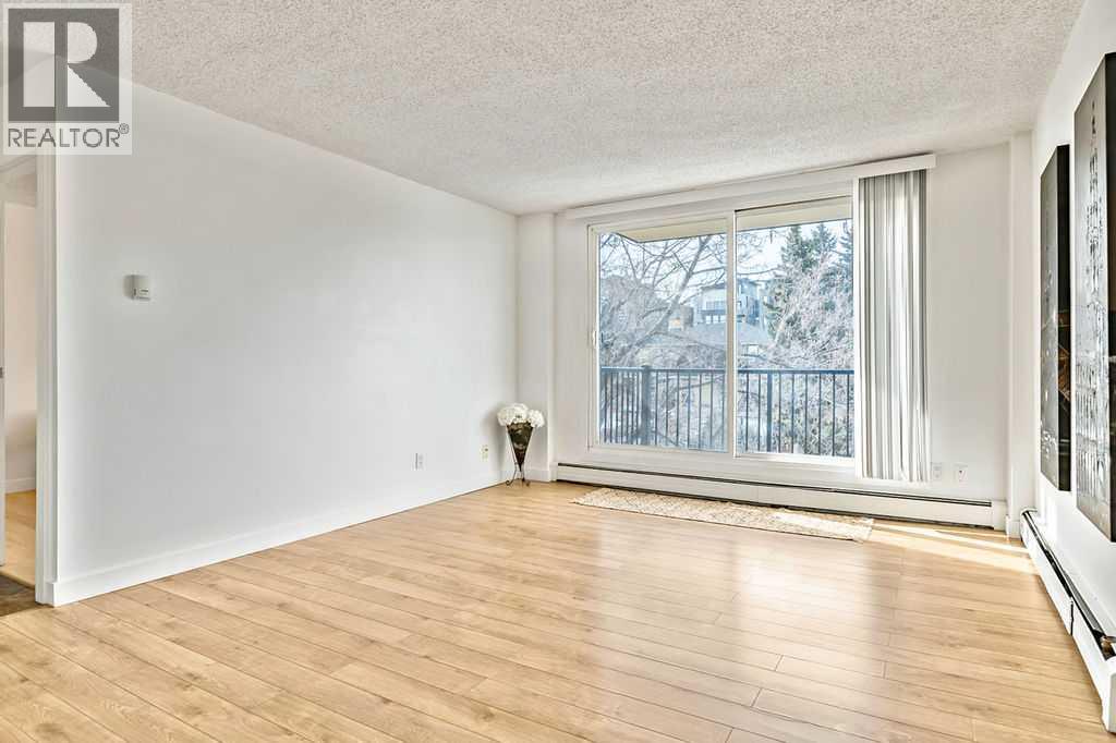 402, 2220 16A Street W