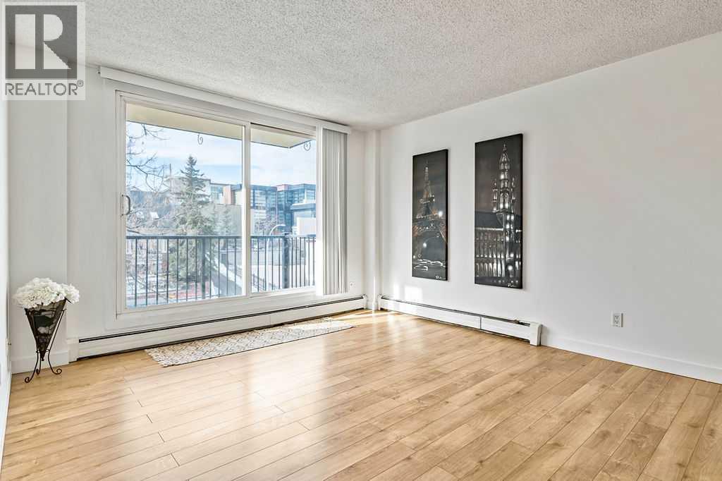 402, 2220 16A Street W