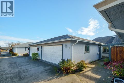 6 10084 Third St Sidney BC V8L3B3