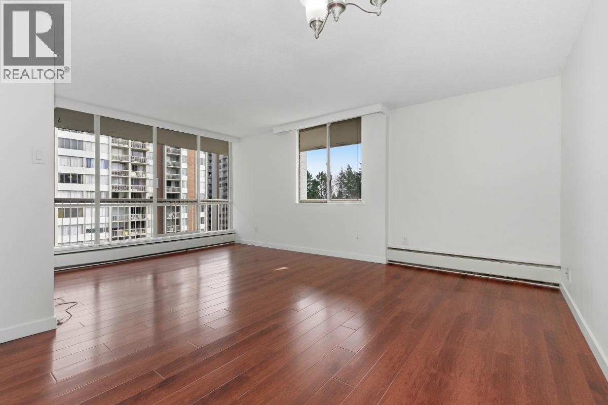 706 2012 FULLERTON AVENUE