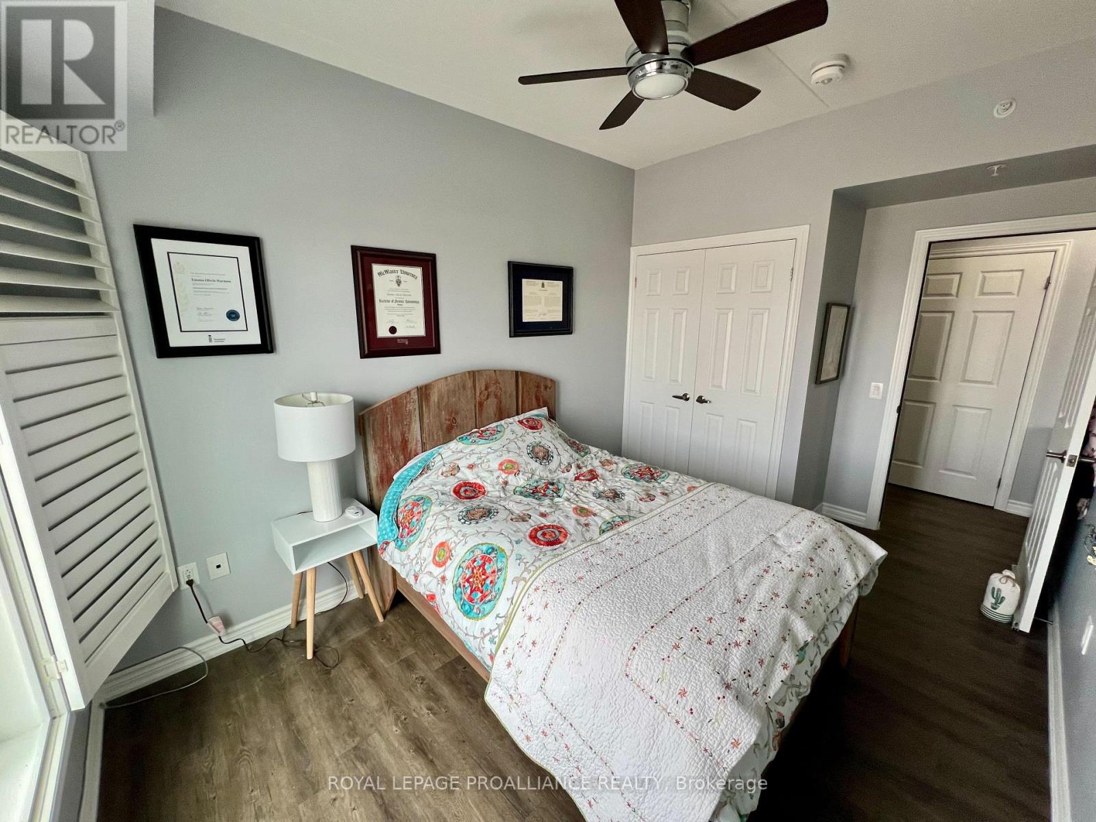 302 - 290 LIBERTY STREET N