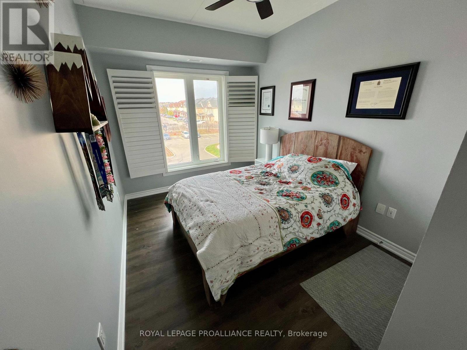 302 - 290 LIBERTY STREET N