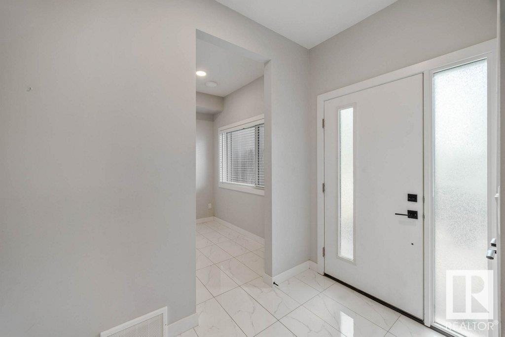 1705 KEENE CR SW