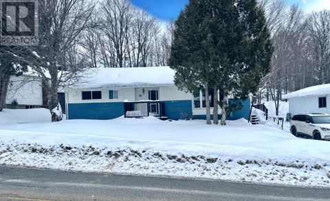 56 Axmith AVE Elliot Lake ON P5A1B7