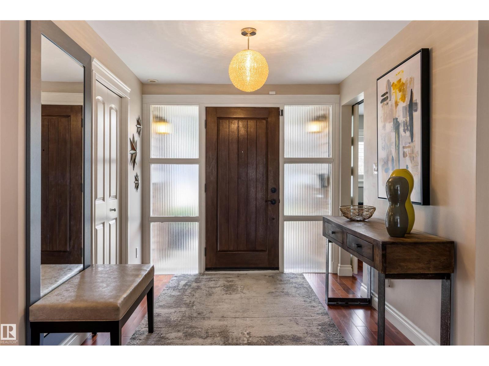 9812 142 ST NW