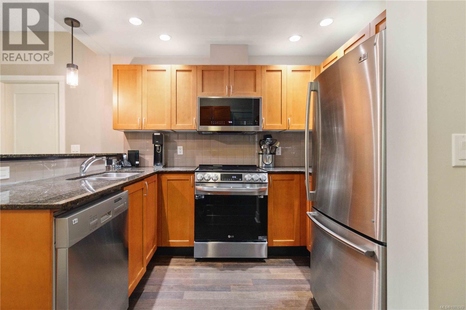 106 635 Brookside Rd