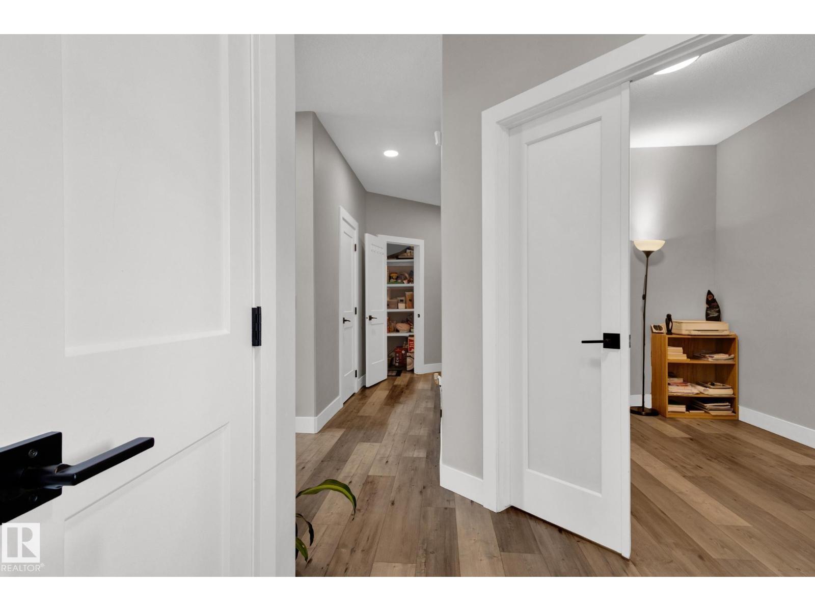 9832 225 ST NW